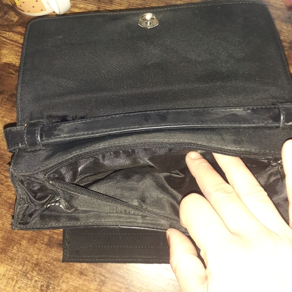 9w Patent Leather Purse - Picture 8 of 9